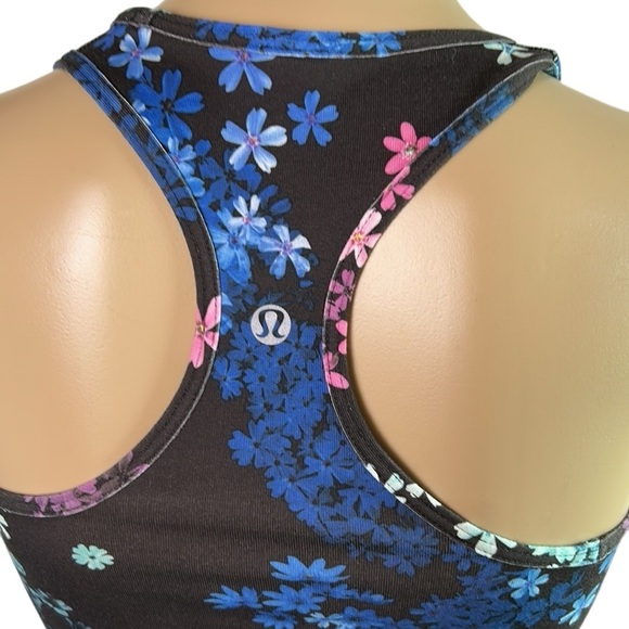 LULULEMON halter sport top, floral,sz 4, retro tag but still in great condition - Picture 5 of 11